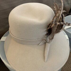 Women's Hat- Winter White